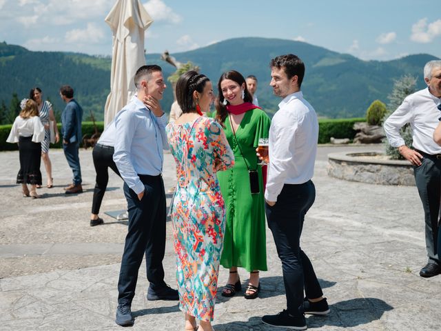 La boda de Jon y Alba en Bilbao, Vizcaya 50