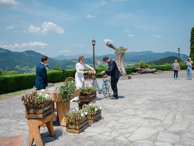 La boda de Jon y Alba en Bilbao, Vizcaya 60