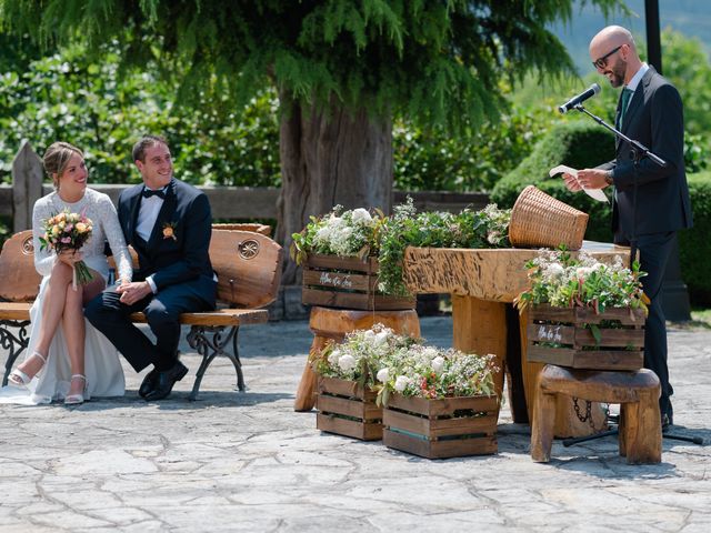 La boda de Jon y Alba en Bilbao, Vizcaya 127