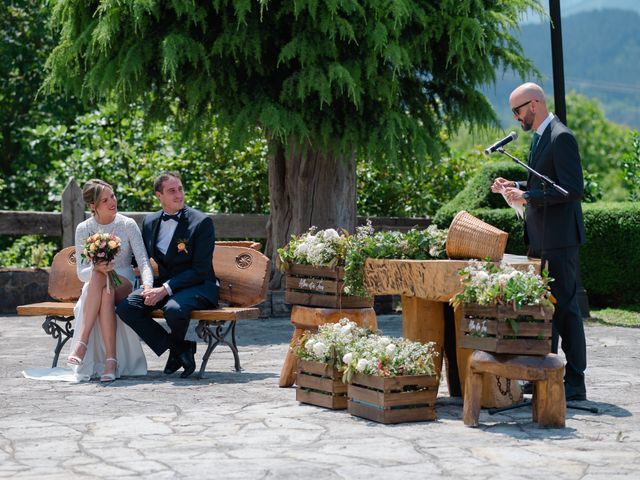 La boda de Jon y Alba en Bilbao, Vizcaya 133