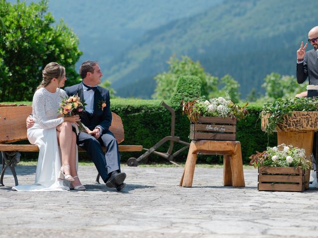 La boda de Jon y Alba en Bilbao, Vizcaya 138