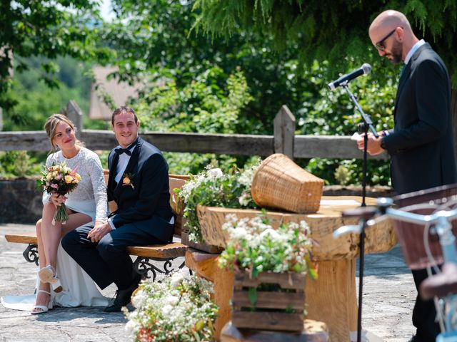 La boda de Jon y Alba en Bilbao, Vizcaya 162