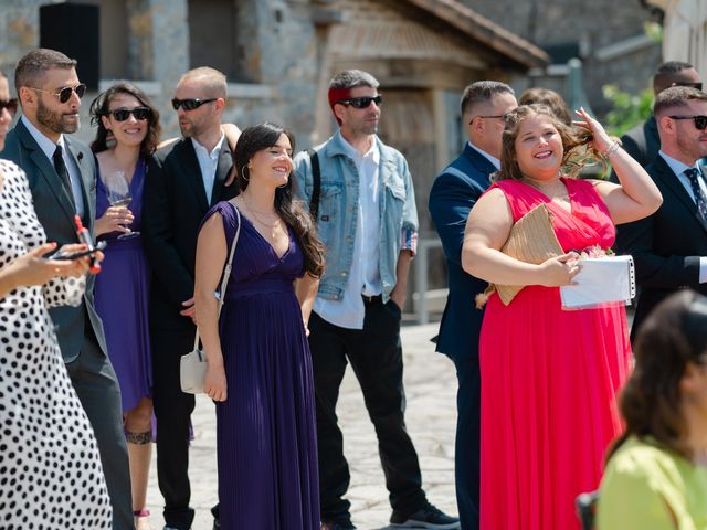 La boda de Jon y Alba en Bilbao, Vizcaya 226