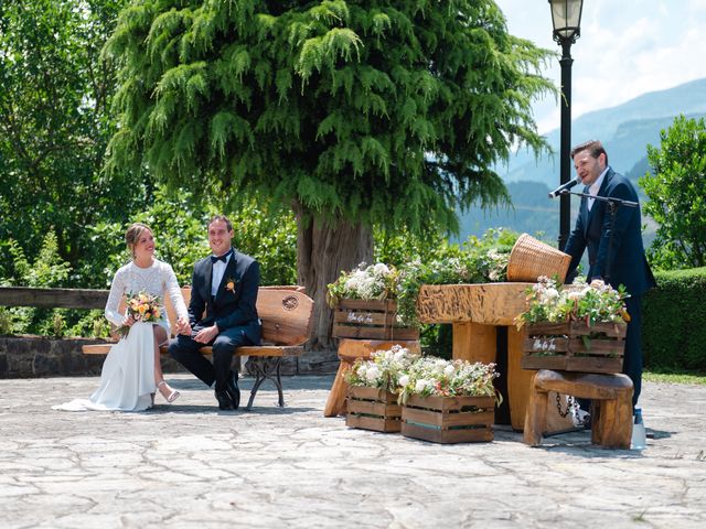 La boda de Jon y Alba en Bilbao, Vizcaya 230