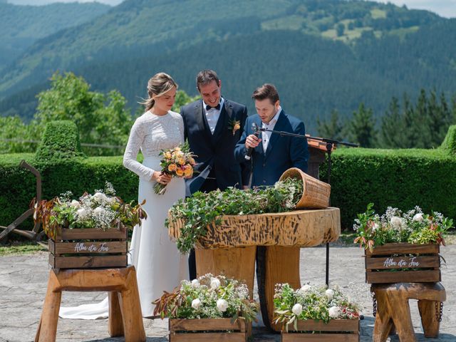 La boda de Jon y Alba en Bilbao, Vizcaya 236