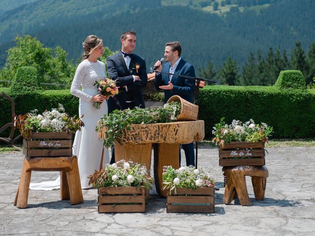 La boda de Jon y Alba en Bilbao, Vizcaya 238