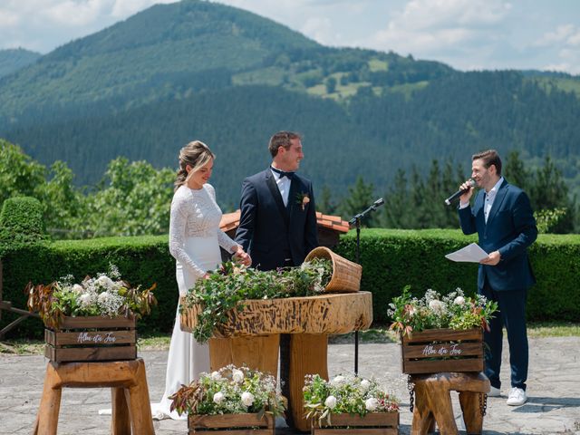 La boda de Jon y Alba en Bilbao, Vizcaya 256