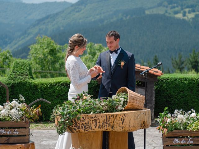 La boda de Jon y Alba en Bilbao, Vizcaya 264