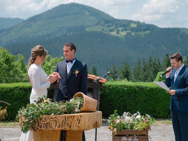 La boda de Jon y Alba en Bilbao, Vizcaya 265