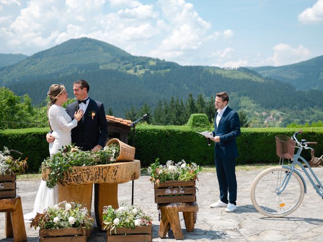 La boda de Jon y Alba en Bilbao, Vizcaya 272