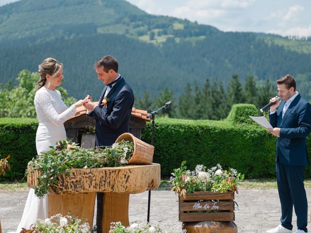 La boda de Jon y Alba en Bilbao, Vizcaya 278