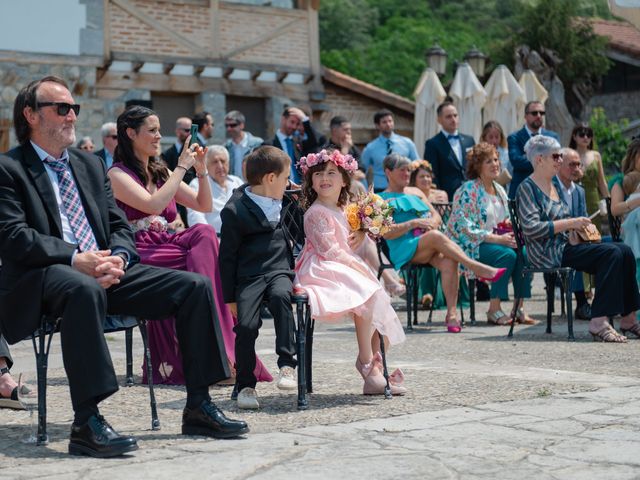 La boda de Jon y Alba en Bilbao, Vizcaya 339