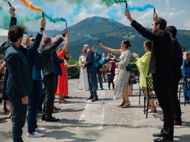 La boda de Jon y Alba en Bilbao, Vizcaya 340