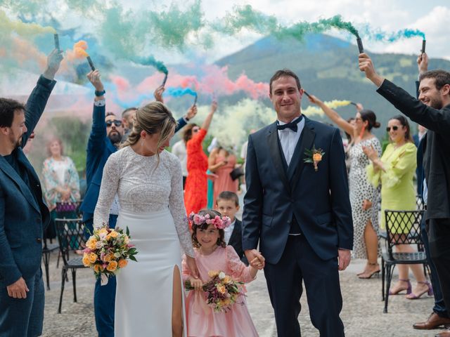 La boda de Jon y Alba en Bilbao, Vizcaya 353