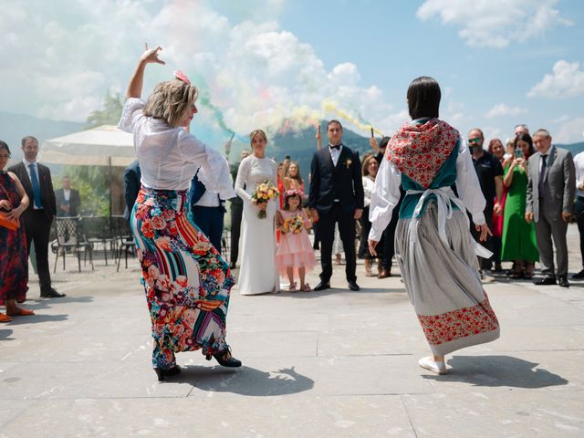 La boda de Jon y Alba en Bilbao, Vizcaya 361