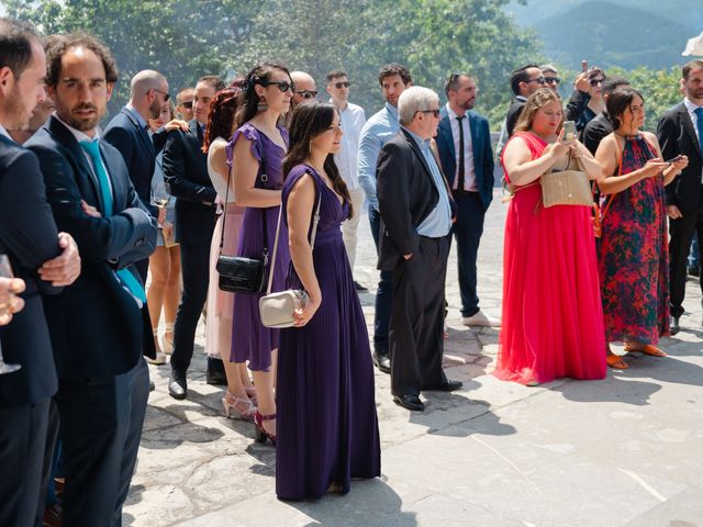 La boda de Jon y Alba en Bilbao, Vizcaya 363