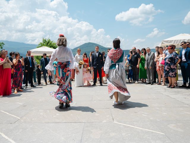 La boda de Jon y Alba en Bilbao, Vizcaya 370