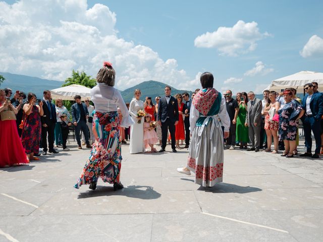 La boda de Jon y Alba en Bilbao, Vizcaya 373