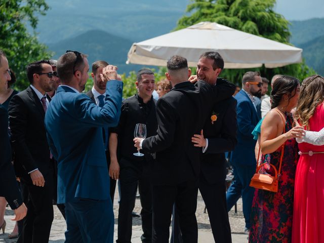 La boda de Jon y Alba en Bilbao, Vizcaya 388