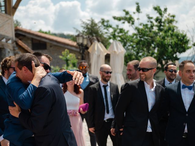 La boda de Jon y Alba en Bilbao, Vizcaya 397