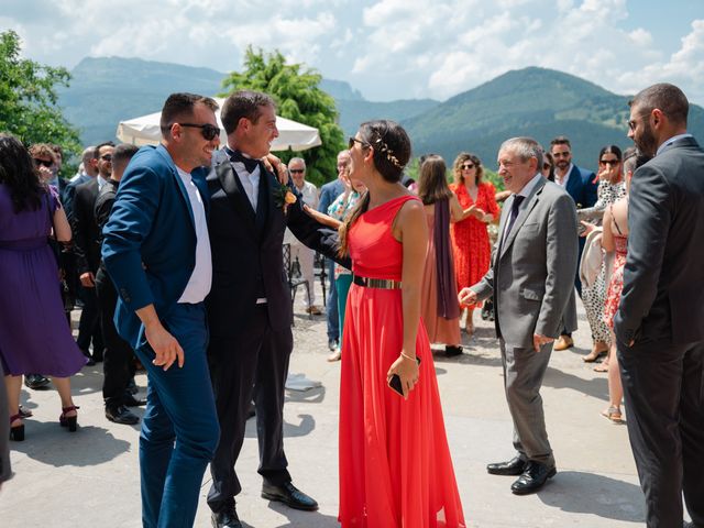 La boda de Jon y Alba en Bilbao, Vizcaya 403