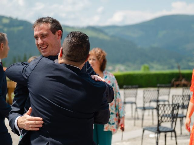 La boda de Jon y Alba en Bilbao, Vizcaya 432