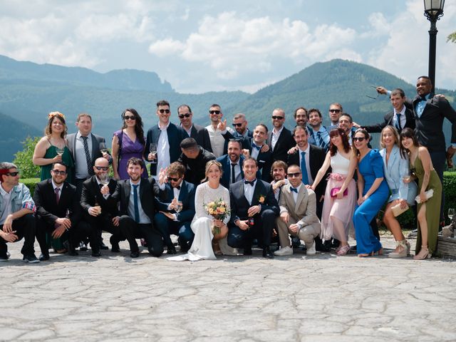 La boda de Jon y Alba en Bilbao, Vizcaya 452