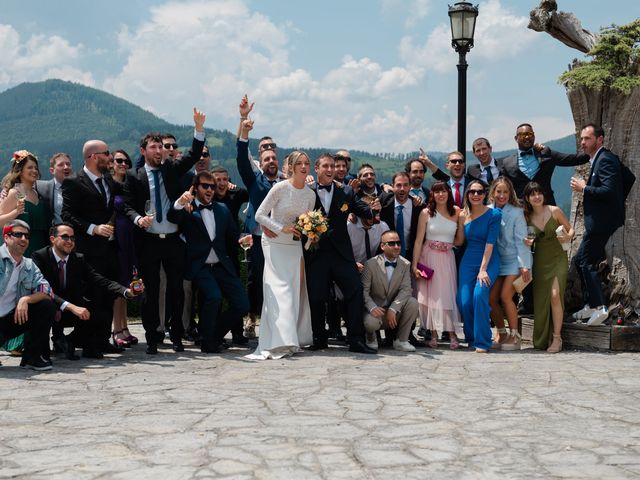 La boda de Jon y Alba en Bilbao, Vizcaya 459