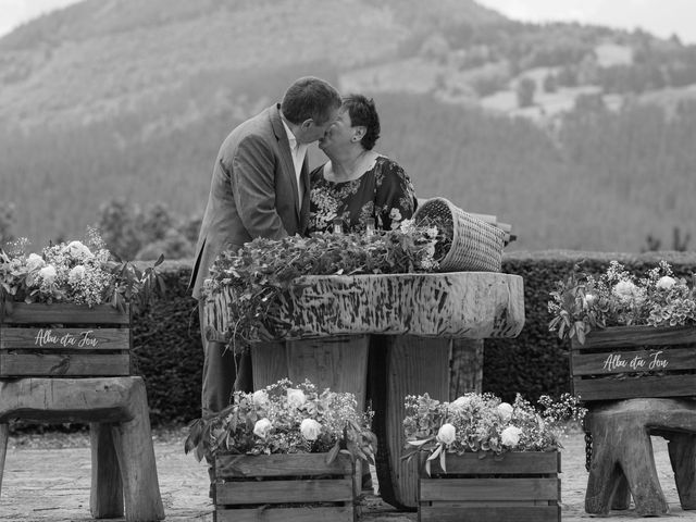 La boda de Jon y Alba en Bilbao, Vizcaya 479