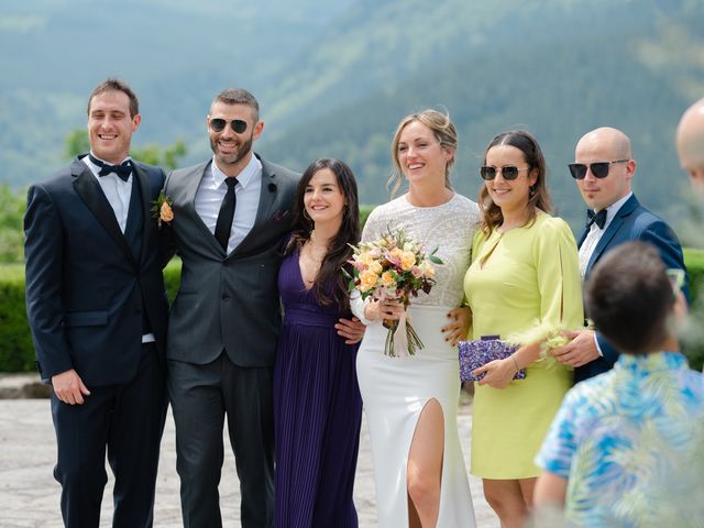 La boda de Jon y Alba en Bilbao, Vizcaya 482