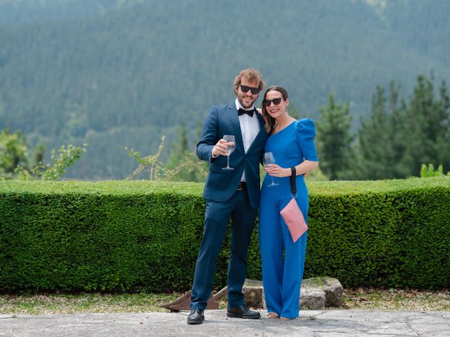 La boda de Jon y Alba en Bilbao, Vizcaya 488