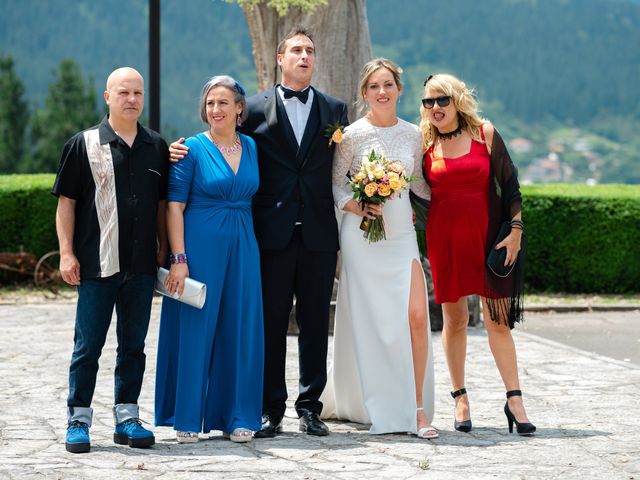 La boda de Jon y Alba en Bilbao, Vizcaya 492