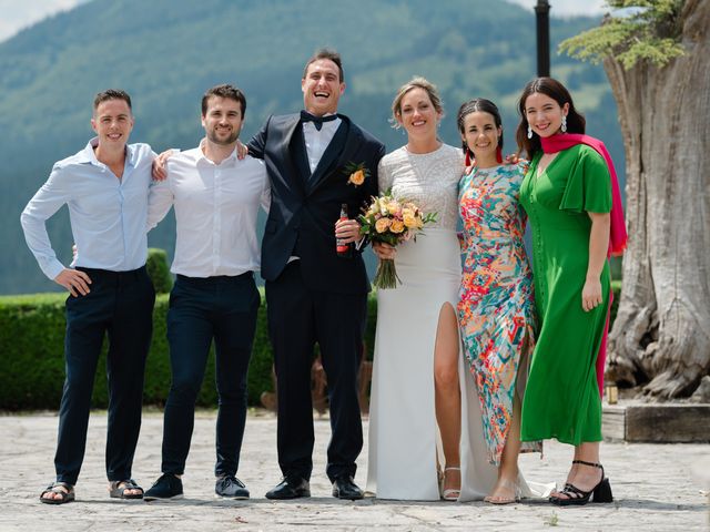 La boda de Jon y Alba en Bilbao, Vizcaya 497