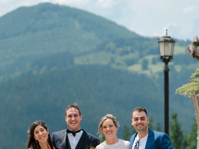 La boda de Jon y Alba en Bilbao, Vizcaya 499