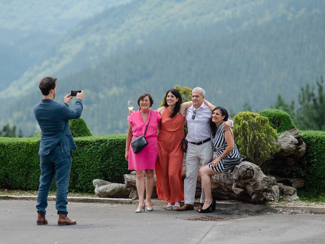 La boda de Jon y Alba en Bilbao, Vizcaya 508