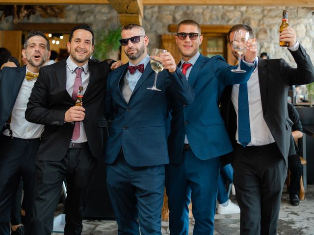 La boda de Jon y Alba en Bilbao, Vizcaya 517