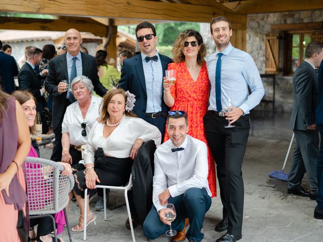 La boda de Jon y Alba en Bilbao, Vizcaya 521