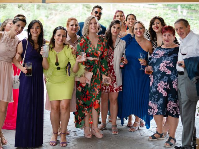 La boda de Jon y Alba en Bilbao, Vizcaya 524