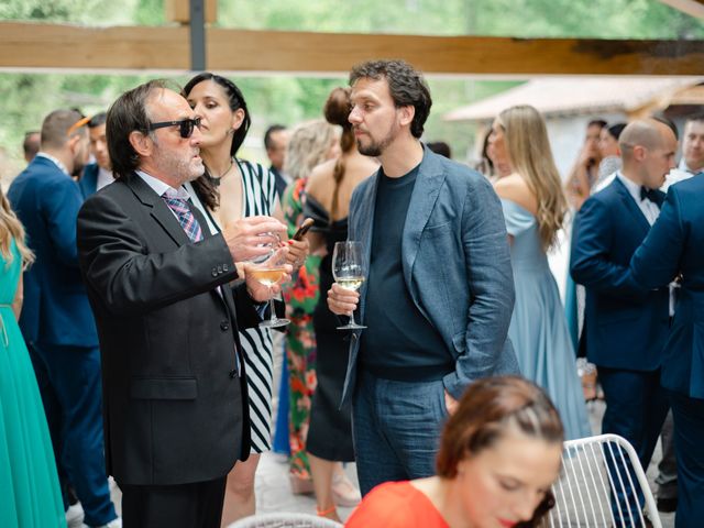 La boda de Jon y Alba en Bilbao, Vizcaya 566