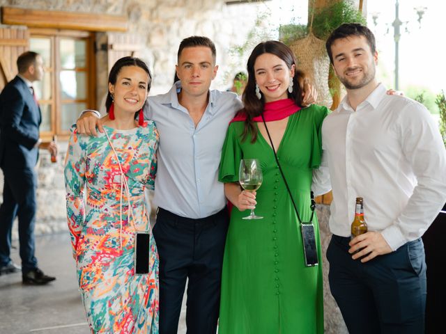 La boda de Jon y Alba en Bilbao, Vizcaya 577