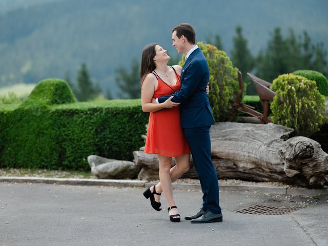 La boda de Jon y Alba en Bilbao, Vizcaya 595