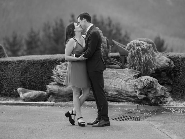 La boda de Jon y Alba en Bilbao, Vizcaya 596