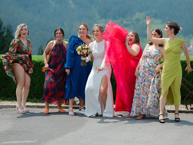 La boda de Jon y Alba en Bilbao, Vizcaya 610