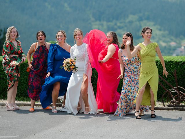 La boda de Jon y Alba en Bilbao, Vizcaya 611