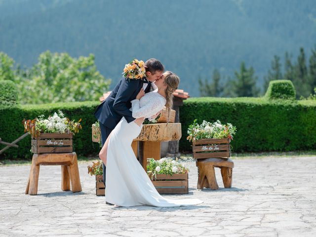 La boda de Jon y Alba en Bilbao, Vizcaya 622