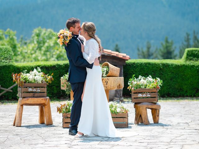 La boda de Jon y Alba en Bilbao, Vizcaya 624