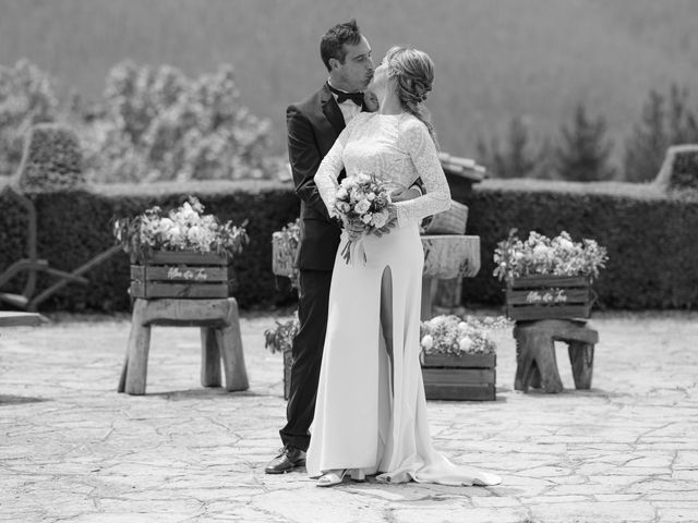 La boda de Jon y Alba en Bilbao, Vizcaya 630