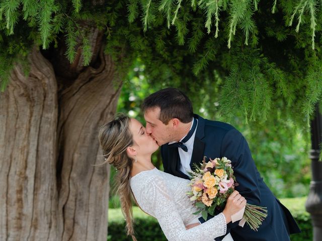 La boda de Jon y Alba en Bilbao, Vizcaya 642