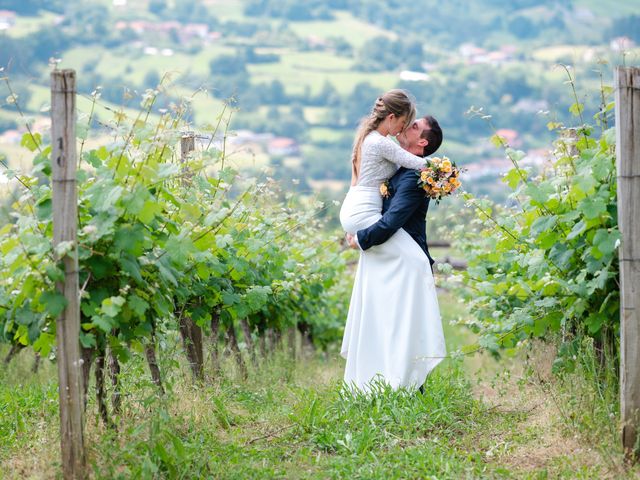 La boda de Jon y Alba en Bilbao, Vizcaya 669