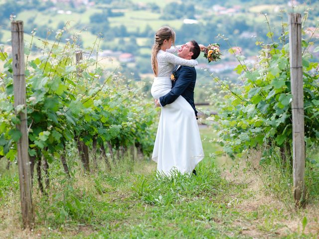 La boda de Jon y Alba en Bilbao, Vizcaya 670